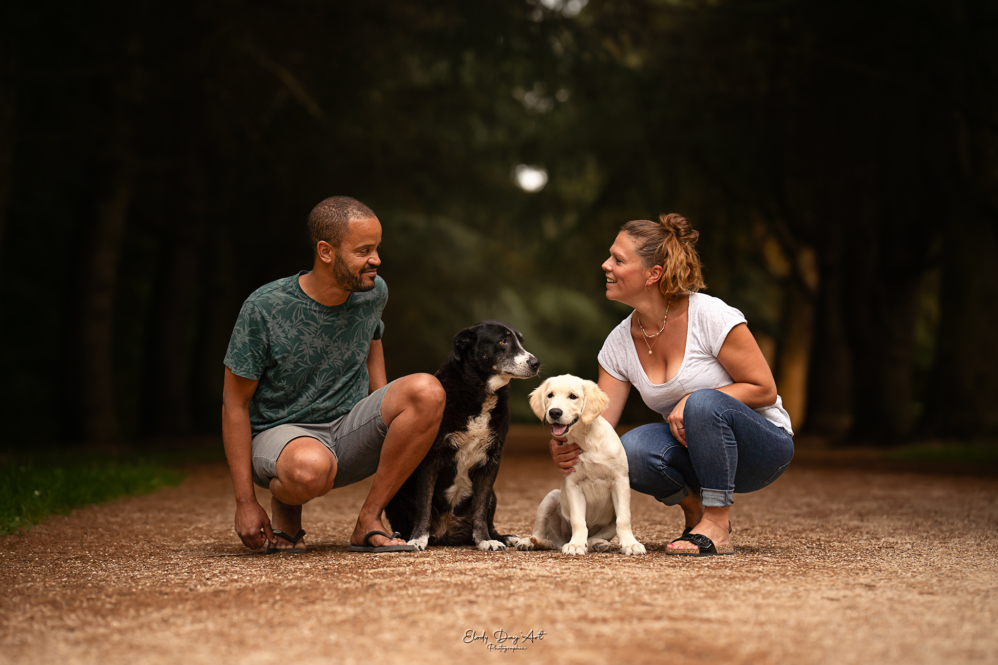 Chiot futur chien guide avec sa famille d'accueil